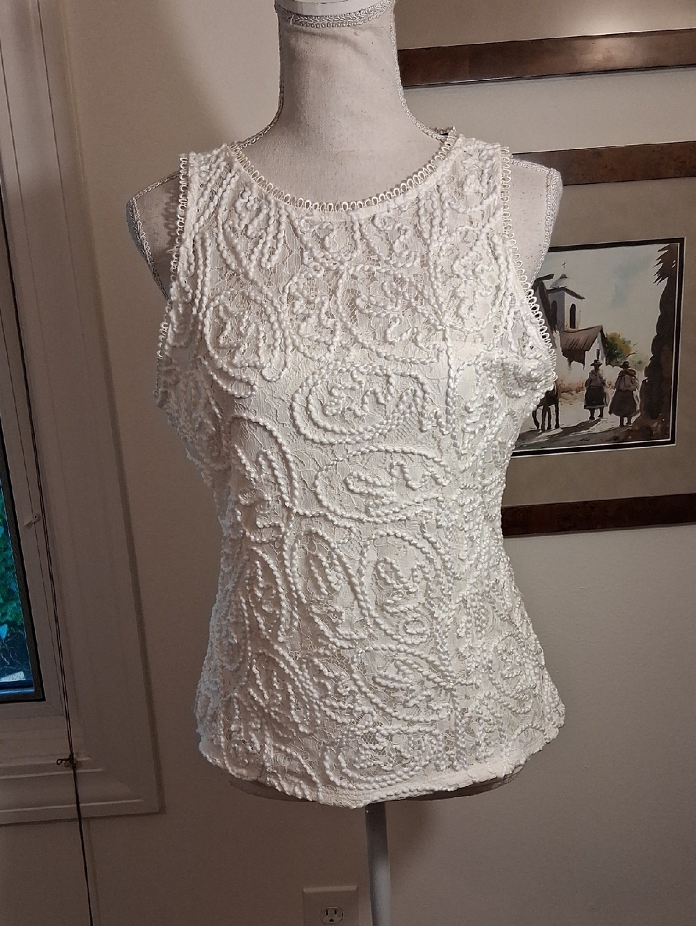 White House Black Market White Textured Lace Sleeveless Top